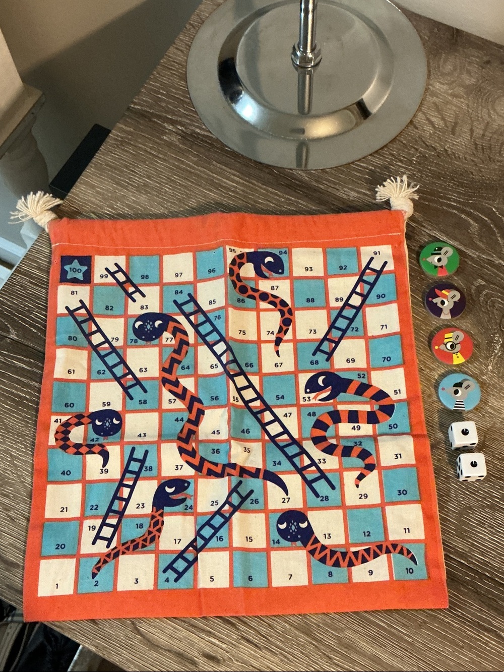 Mudpuppy Travel Snakes & Ladders Game Board In A Bag New Condition
